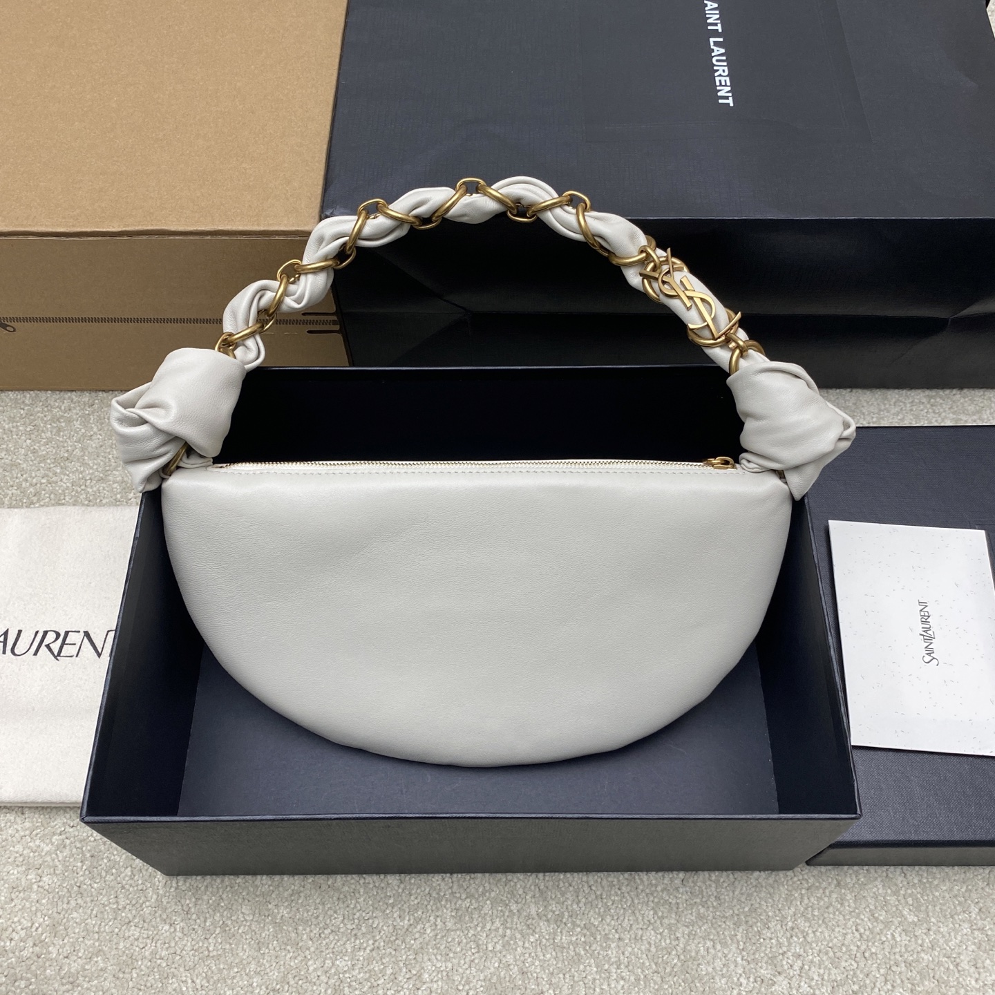 Y51 26SS Amalia-19x13x10CM