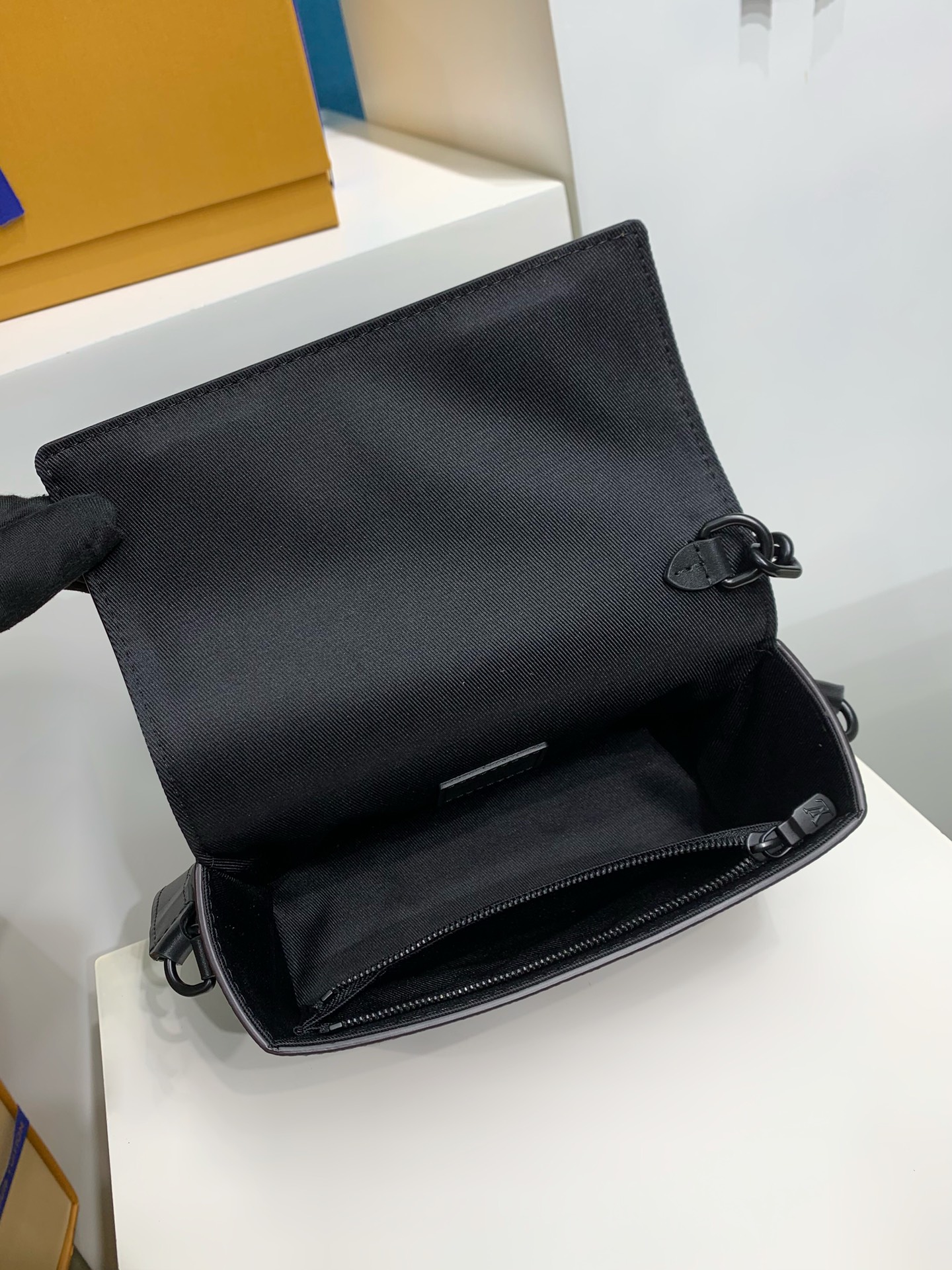 L0vis Vvtt0n Steamer Bag-M83613-18x 11x 6.5CM