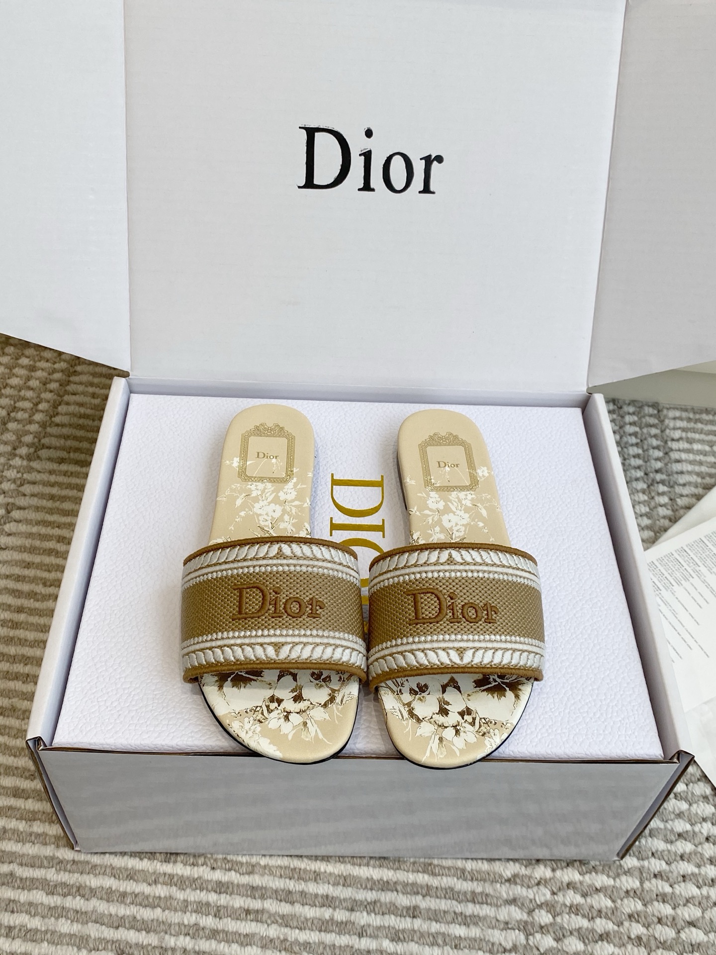 Diro Slippers