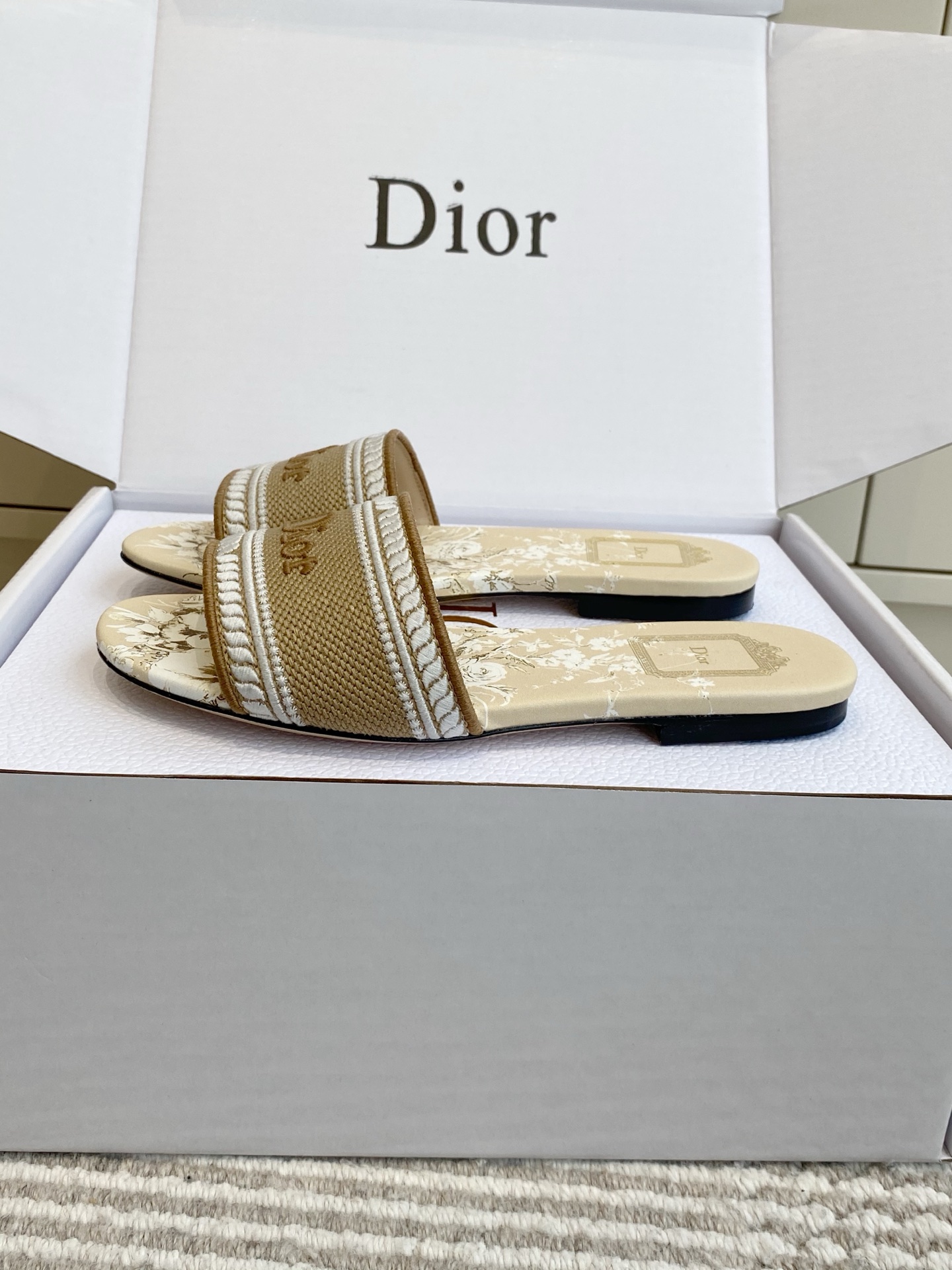 Diro Slippers