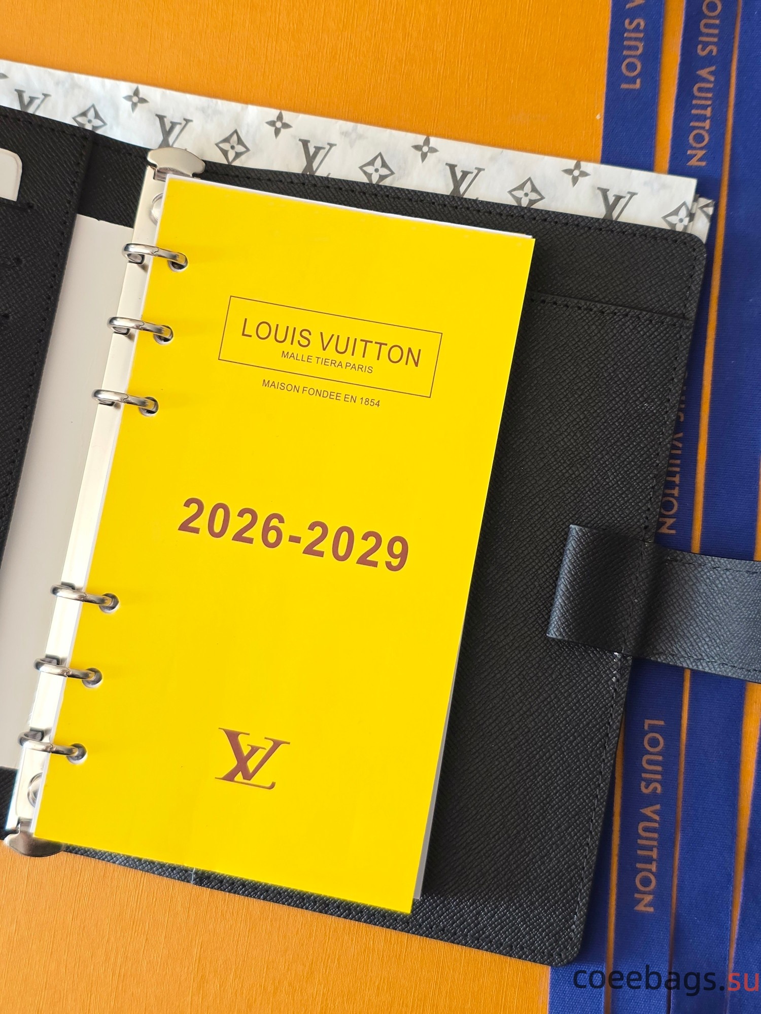 L0vis Vvtt0n Medium Ring Agenda Cover-14*18CM