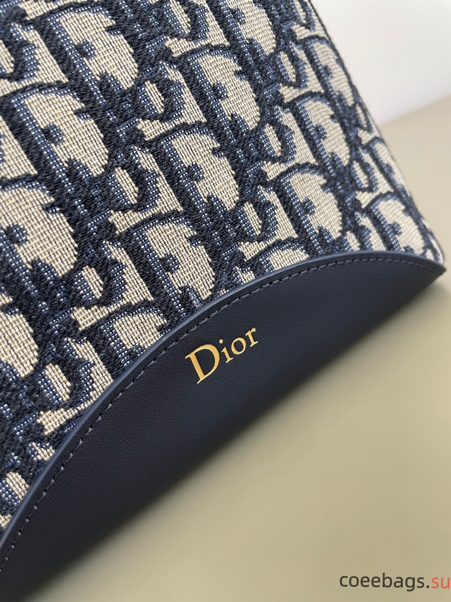 Di*or Médaillon Bucket-19*12.5*18CM