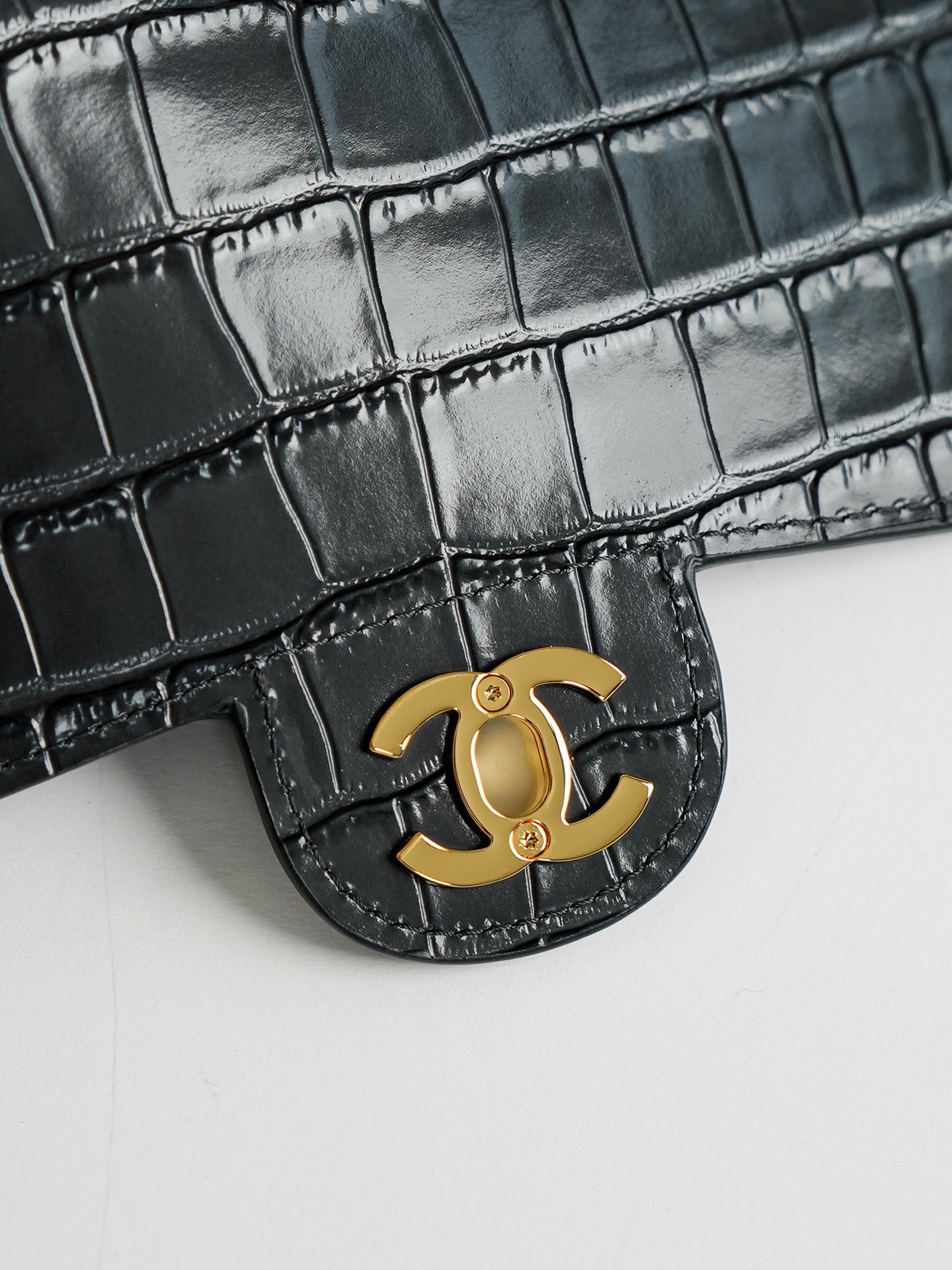 Ch@nel Mini Top Handle "Turn Around" Flap -4.5×19.5×5CM