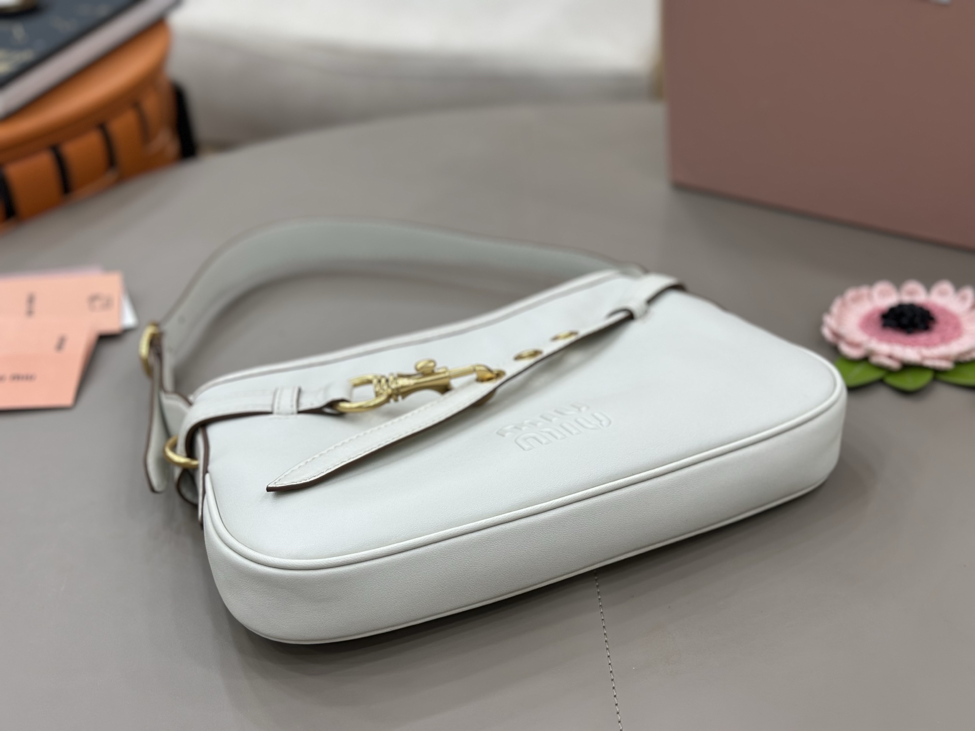 Miu Miu Leather Strap Buckle Shoulder Bag-30*18.5*4.5CM