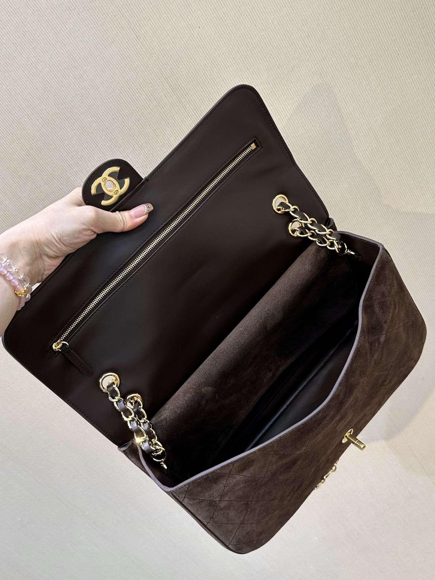 Cha*nel Grained Calfskin Small Souplissimo Maxi Flap-32CM