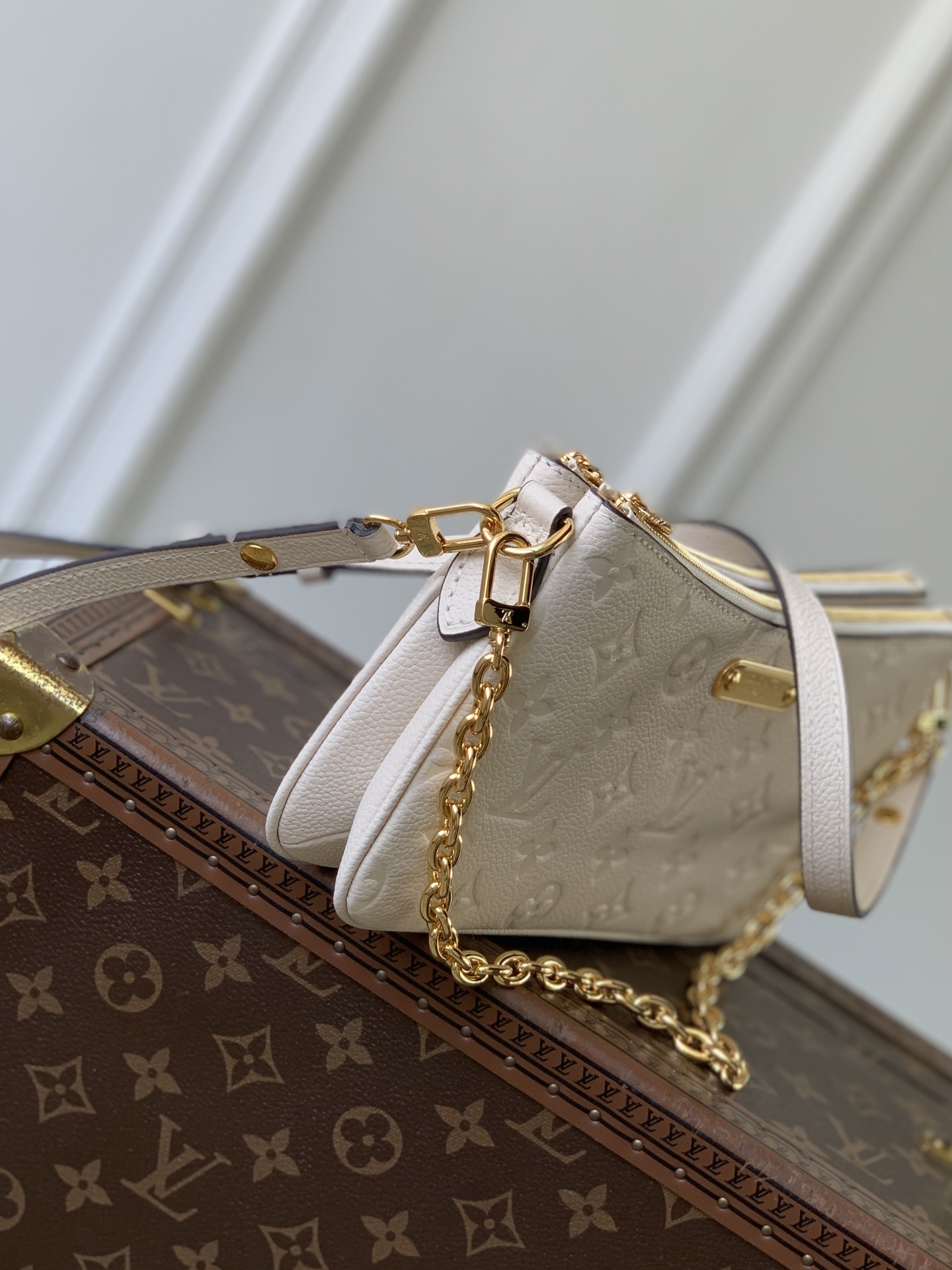 Loui*s Vvtt0n Pochette Liv Monogram Empreinte Leather-24.5*13*6.5CM