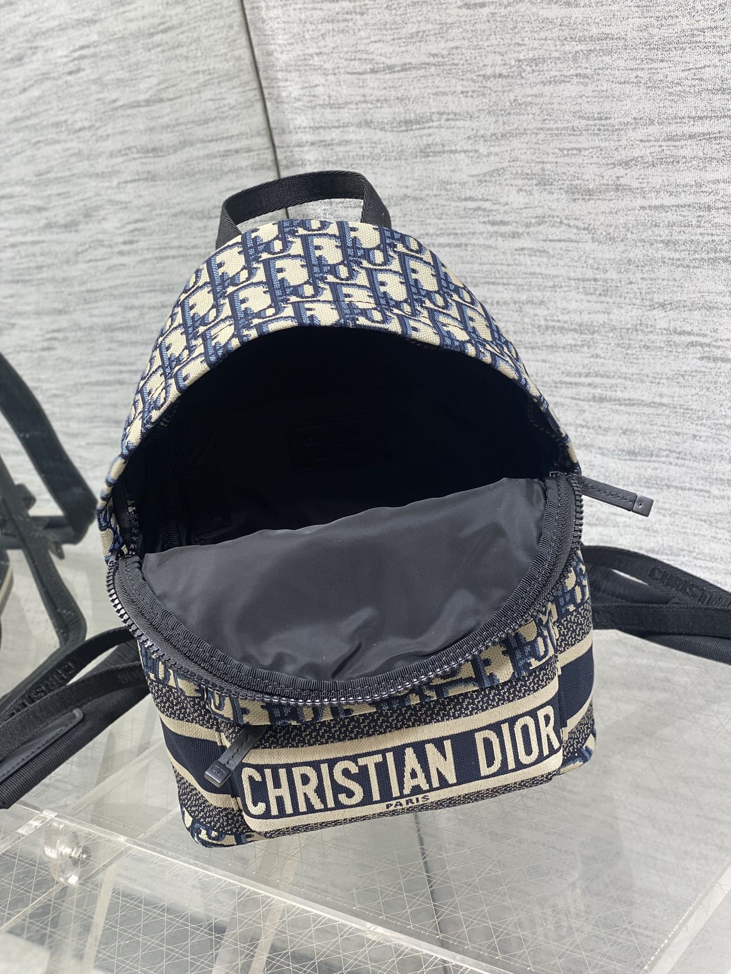 Diro Oblique Backpack-21.5*13*31.5CM