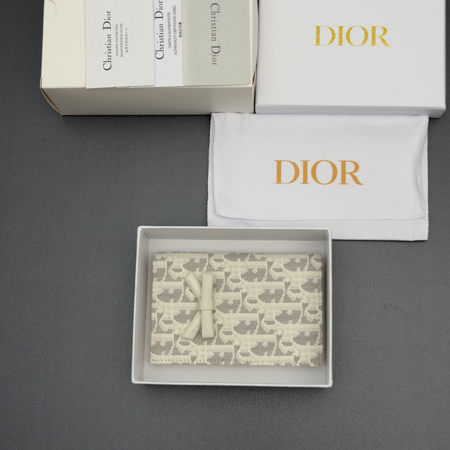 Diro Oblique Promenade Passport Holder-10*14*2CM