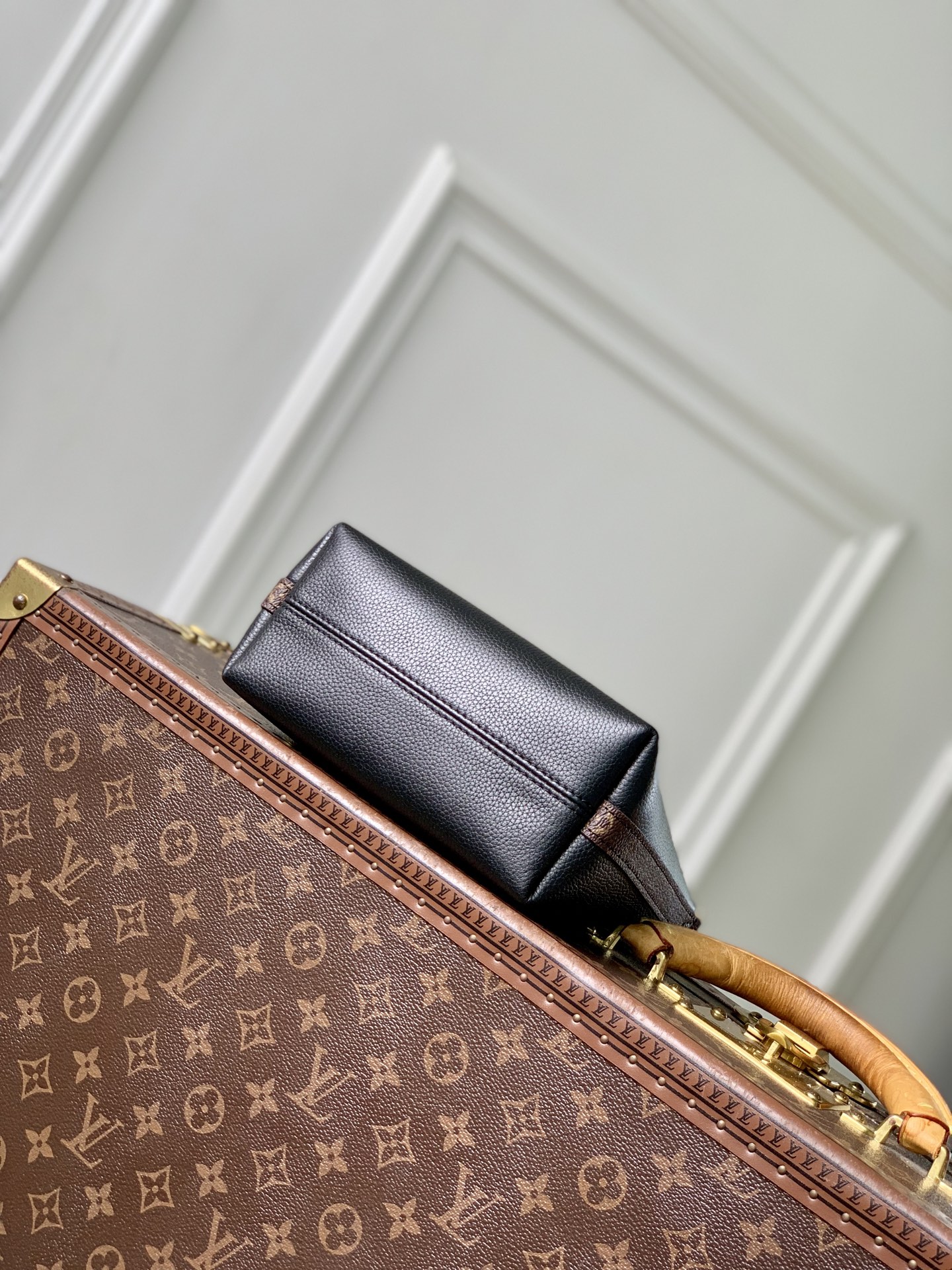 L0vis Vvtt0n Multipass Mini Handbags-M3A389-17.5 x 18 x 9.5CM