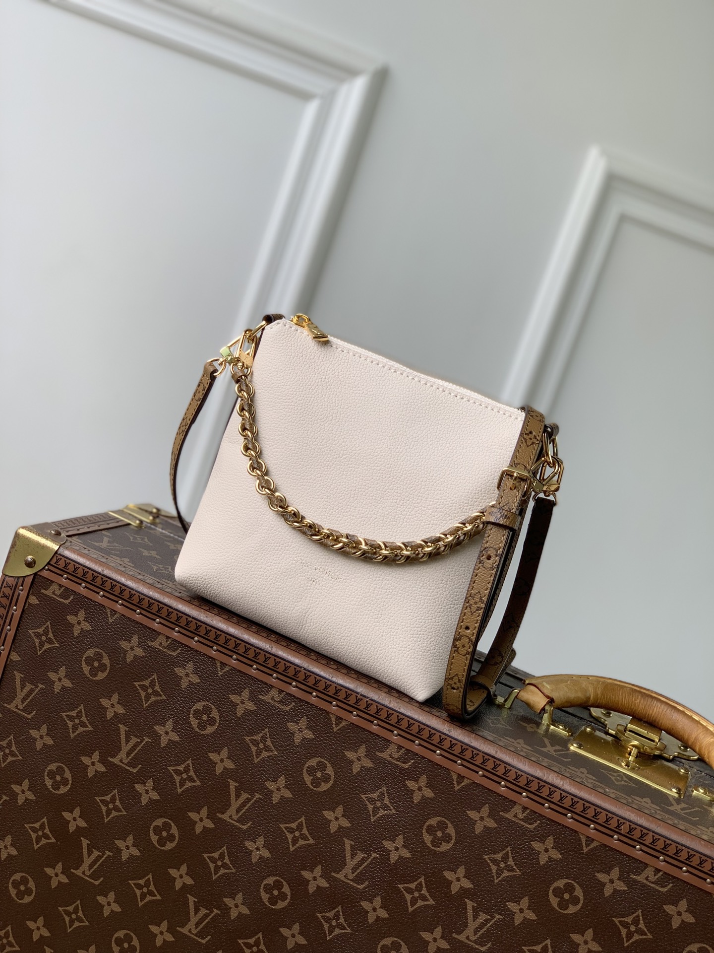 L0vis Vvtt0n Multipass Mini Handbags-M3A389-17.5 x 18 x 9.5CM