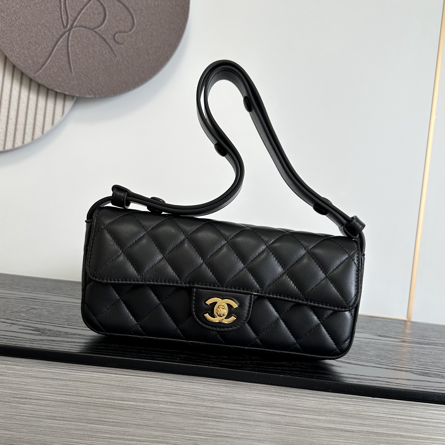 Ch@nel Leather Flap Shoulder Bag-10X25X5CM