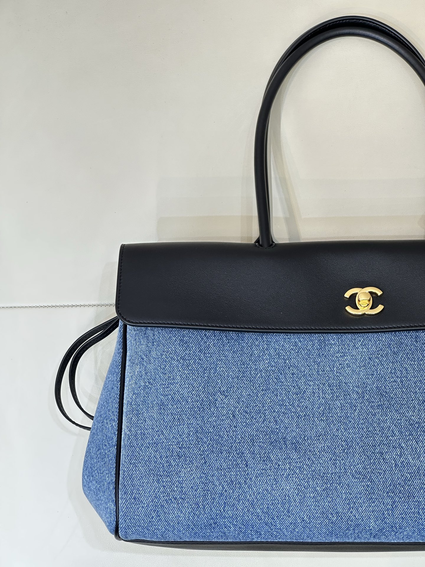 Ch@nel Medium Shopping Bag-38x 22 x 16CM