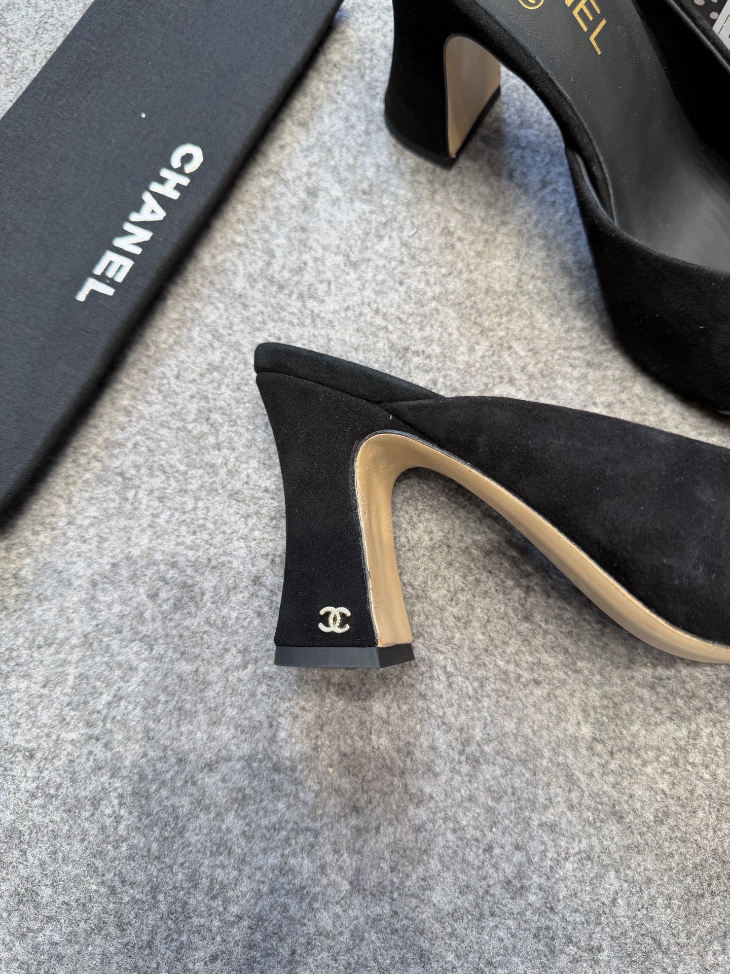 Cha*el Mules - Lambskin & Patent-8CM