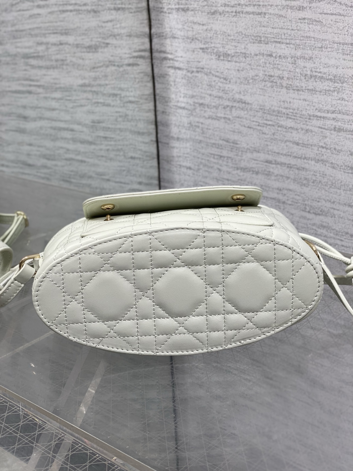 Di*or Trave Bag-20*22*5.5CM