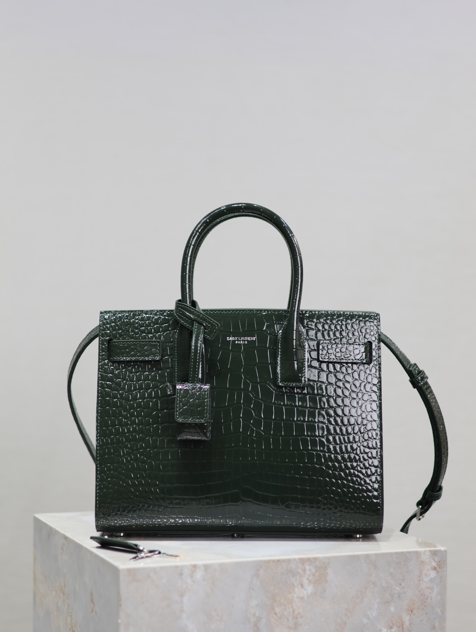 Y51 Sac De Jour-22x18x10.5&26x20.5x12.5CM