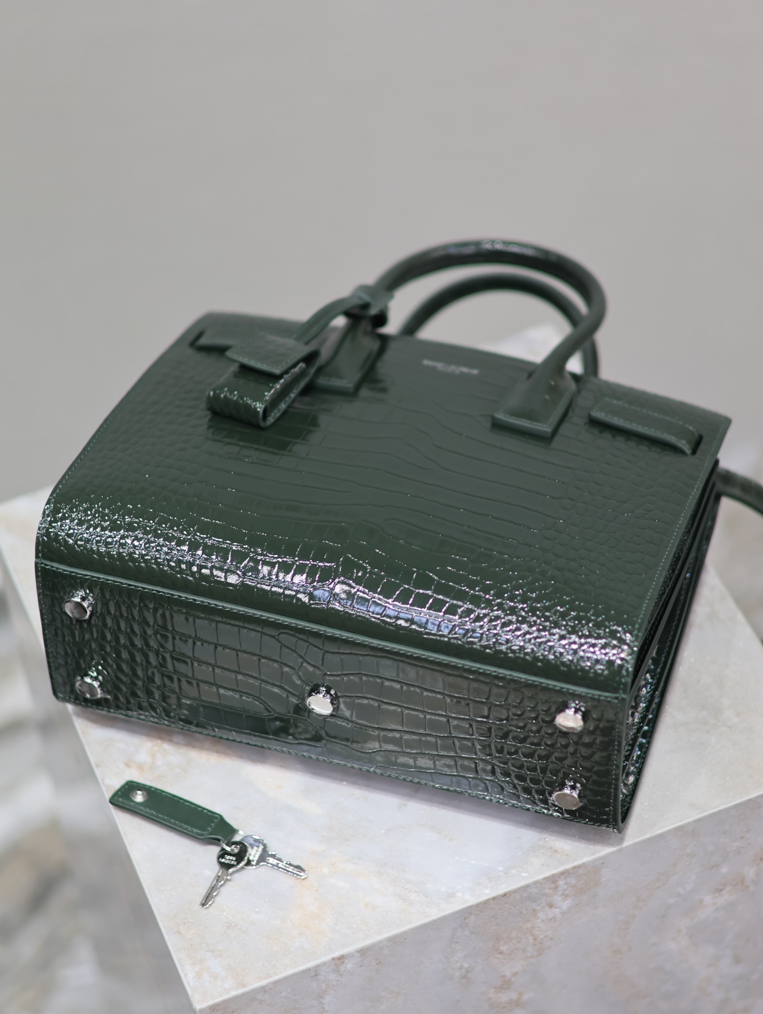 Y51 Sac De Jour-22x18x10.5&26x20.5x12.5CM