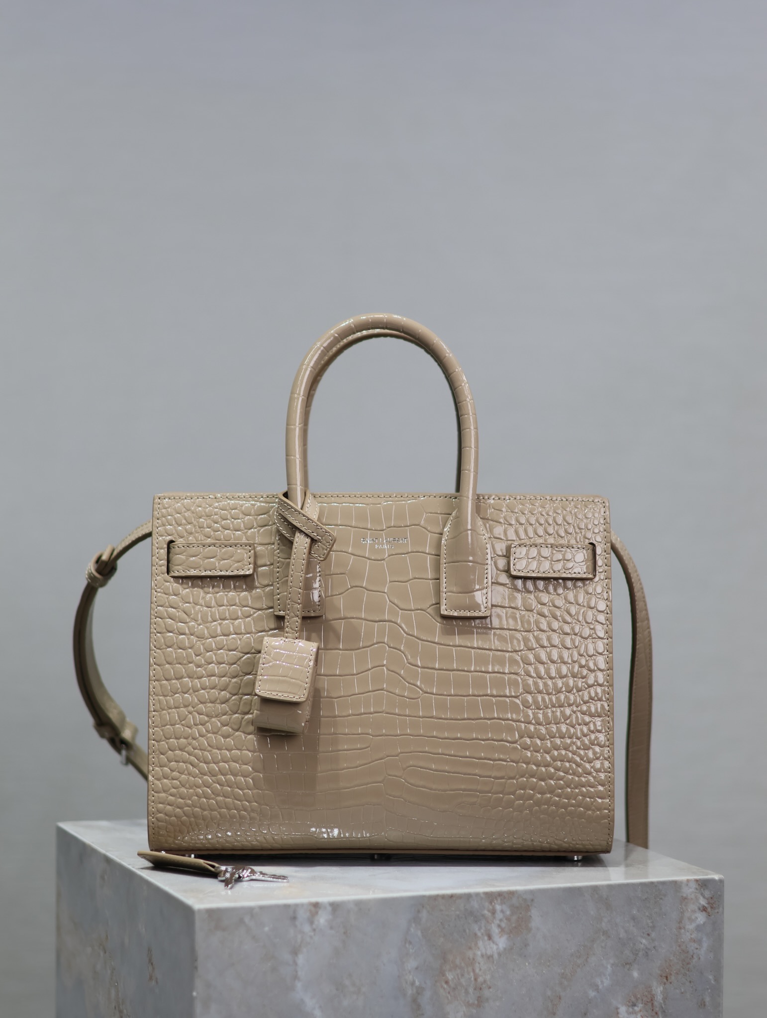 Y51 Sac De Jour-22x18x10.5&26x20.5x12.5CM
