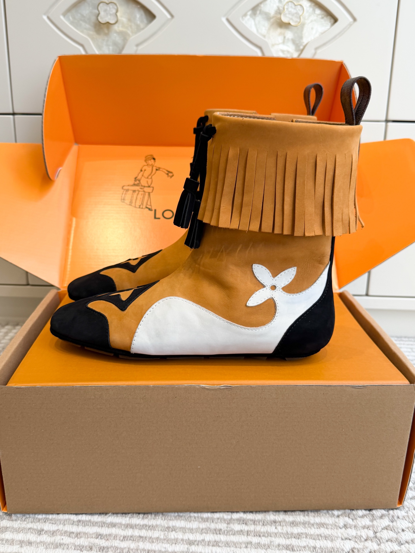 Loui*s Vvtt0n Western Fringe (EU35-41)