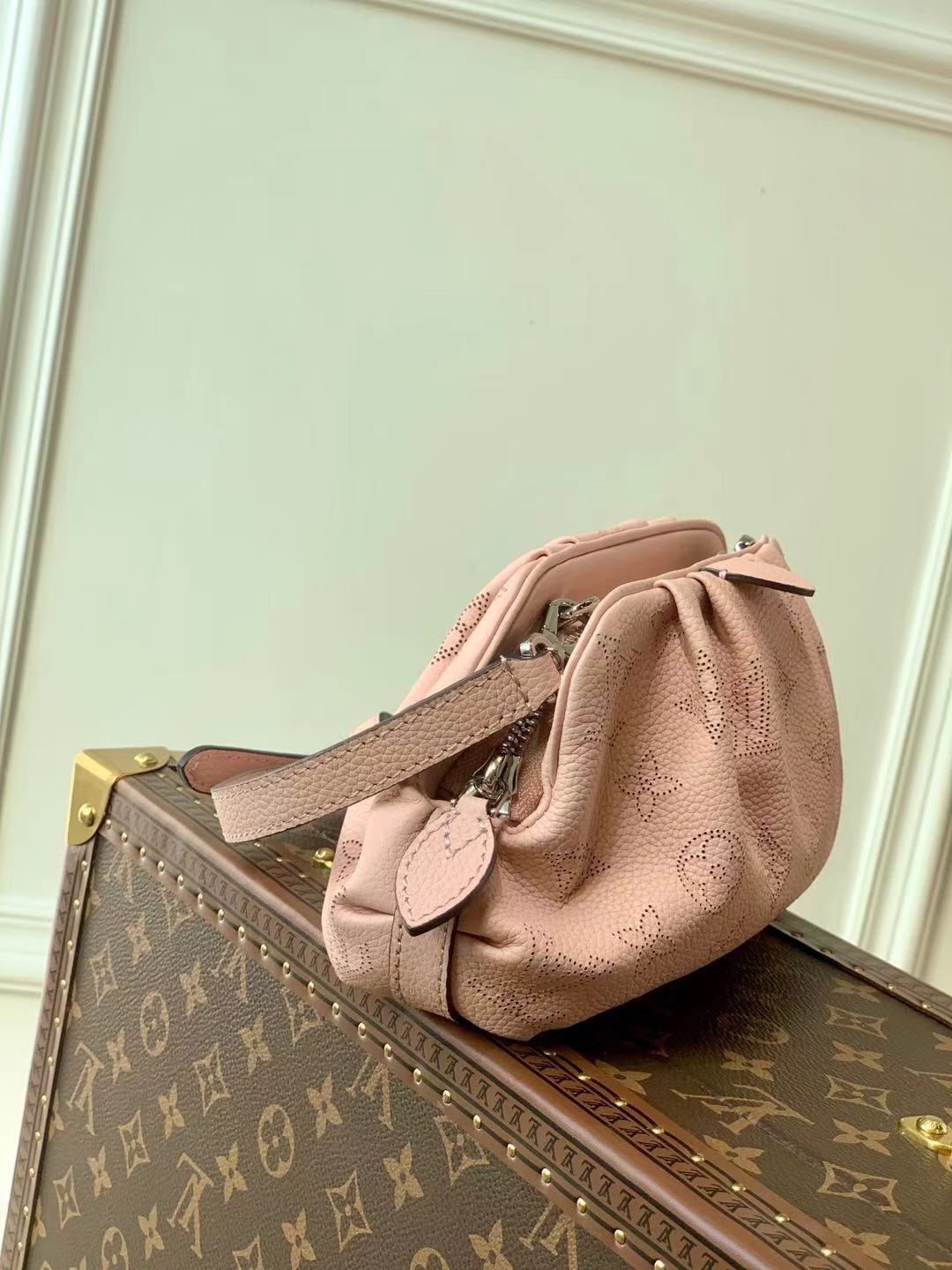 l0*is V*t0n scala handbags-23*12.5*5cm