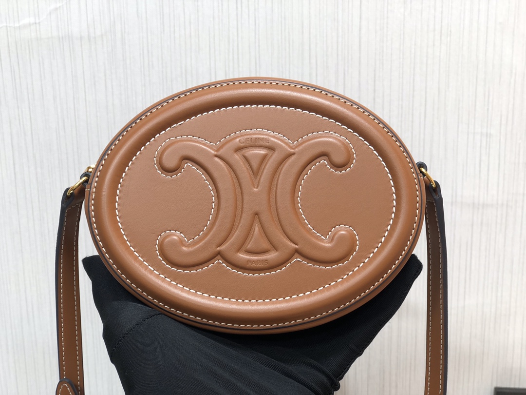 Celin Cabas Triomphe Handbags-16*13*4CM