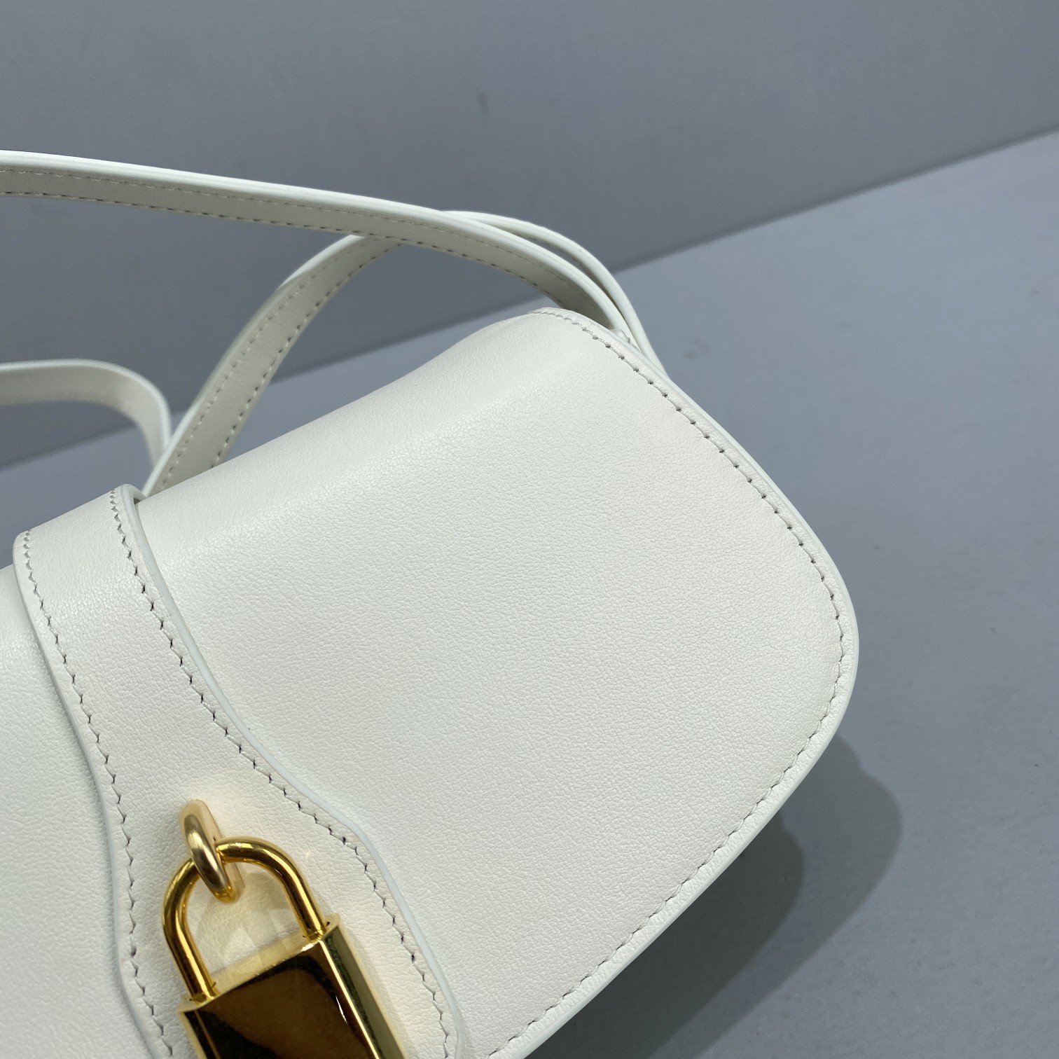 Celin Mini Tabou Clutch On Strap-18*8*5CM