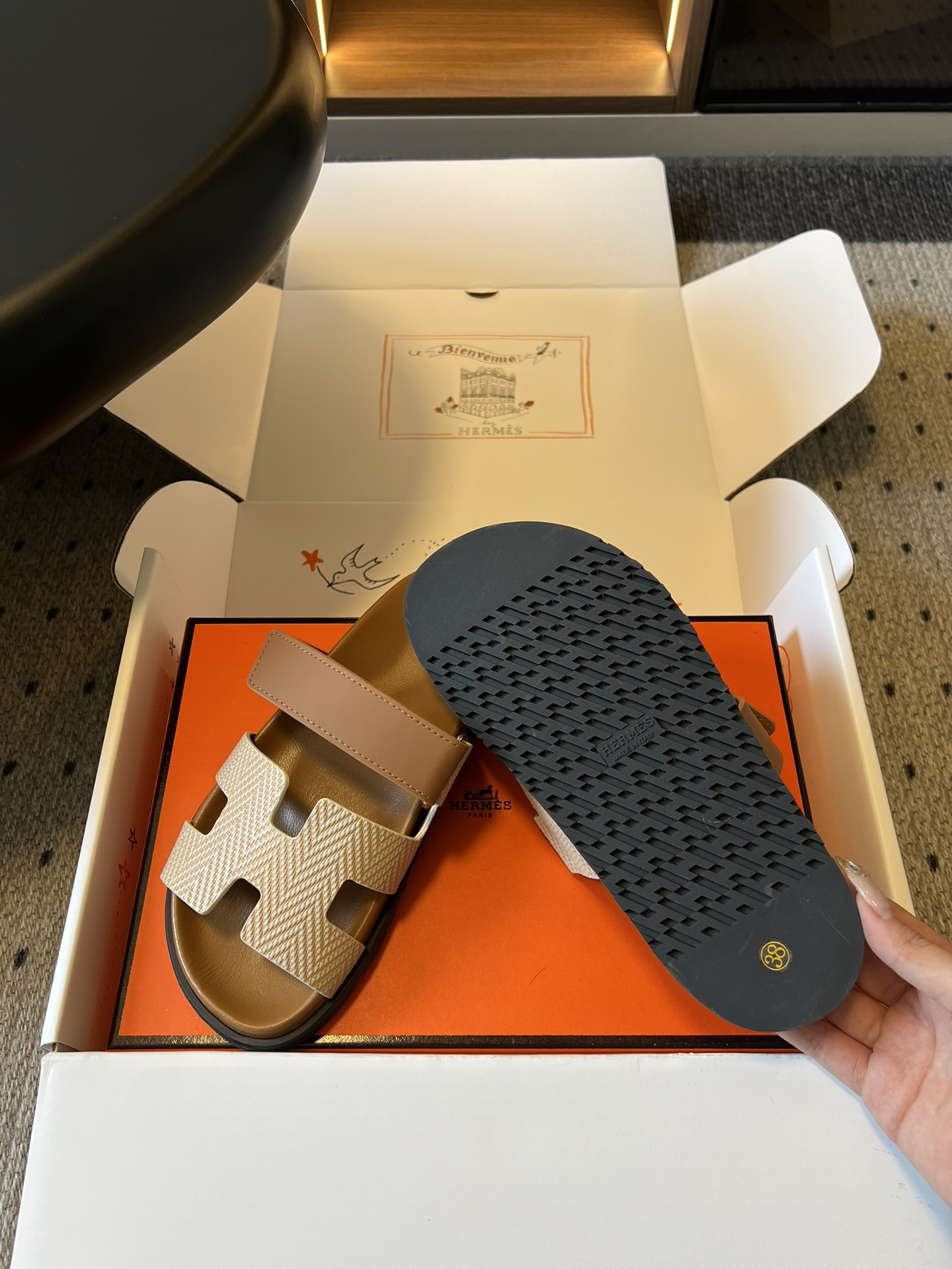 H**me5 Slides