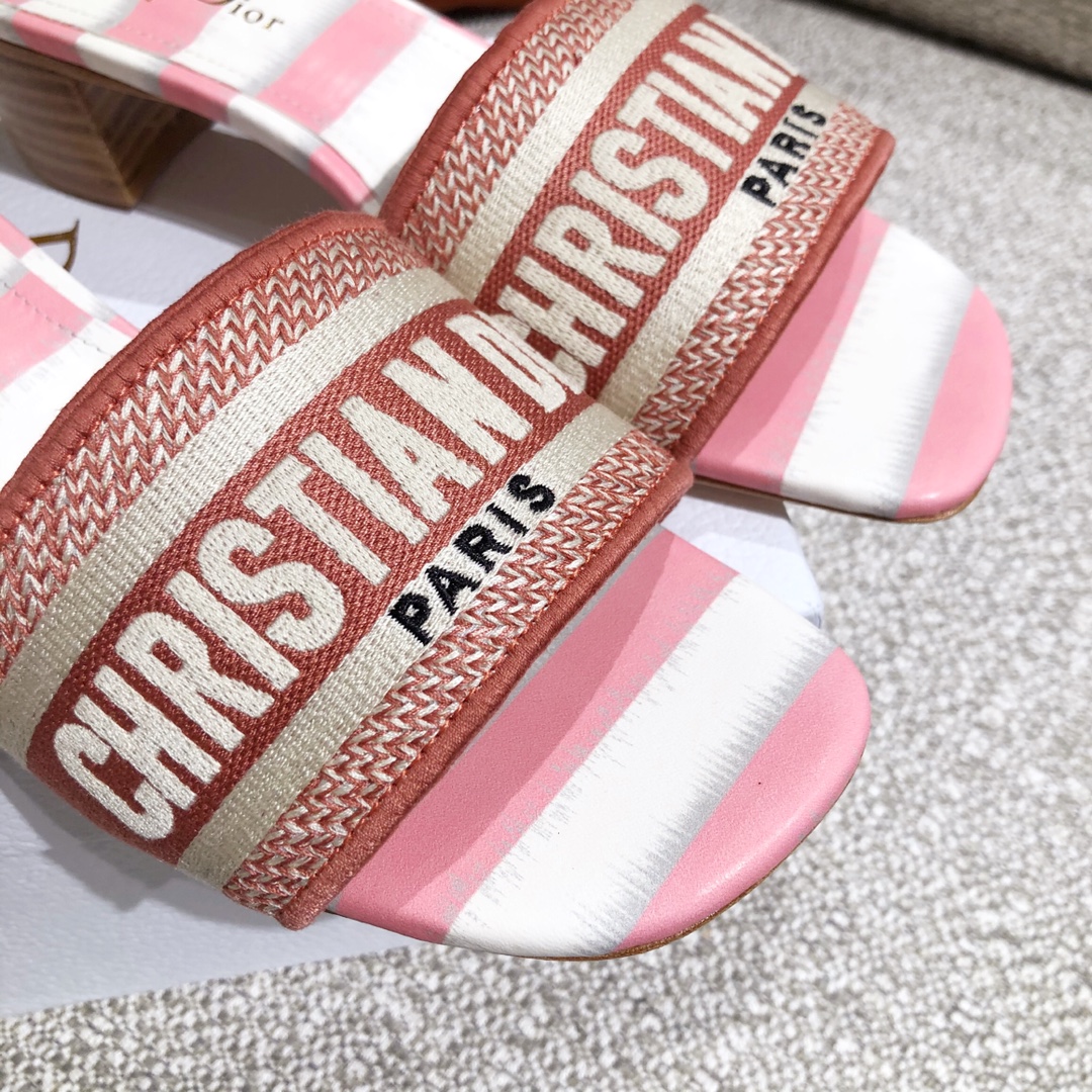 D*or sandals