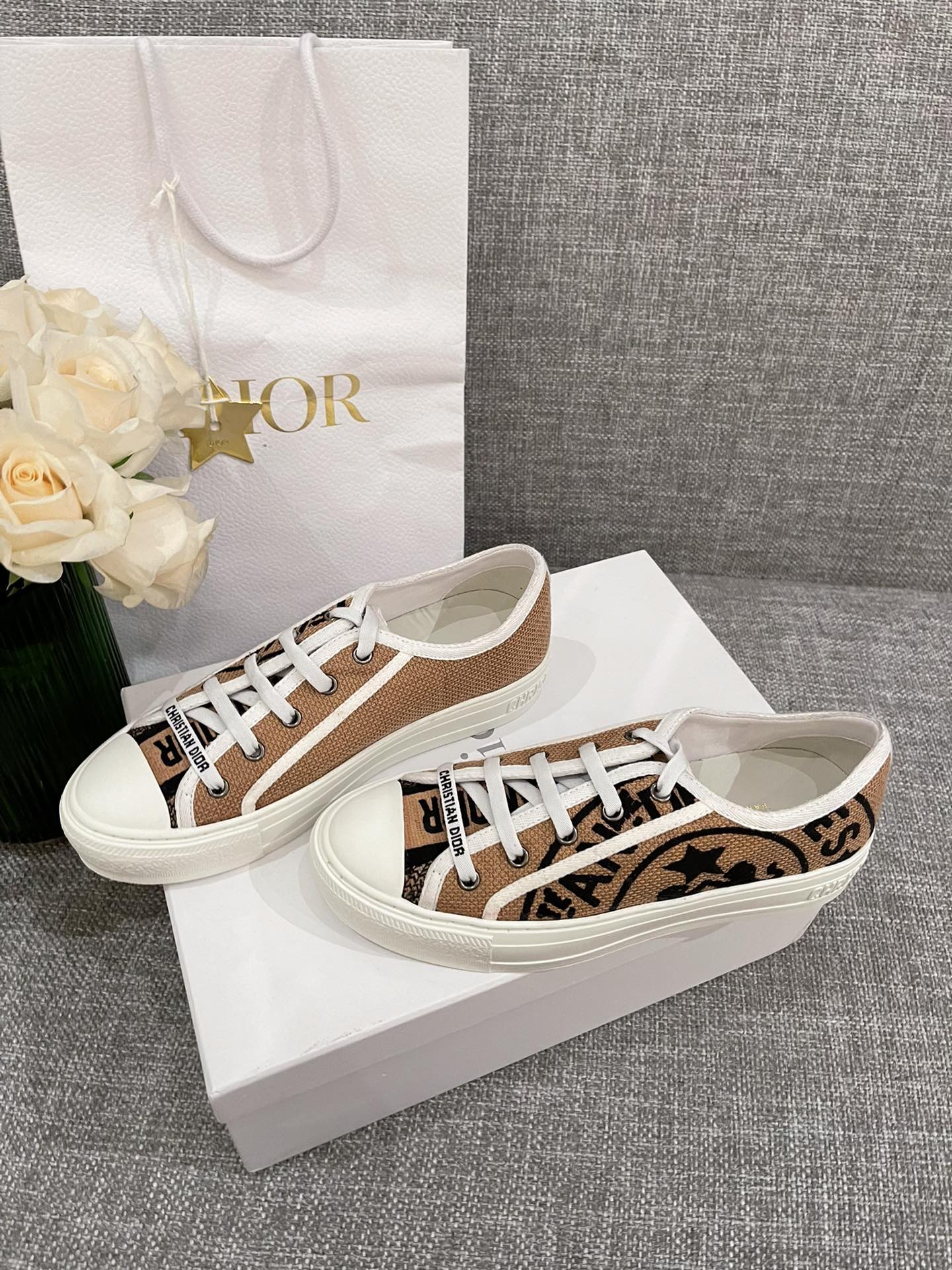 D*or sneakers