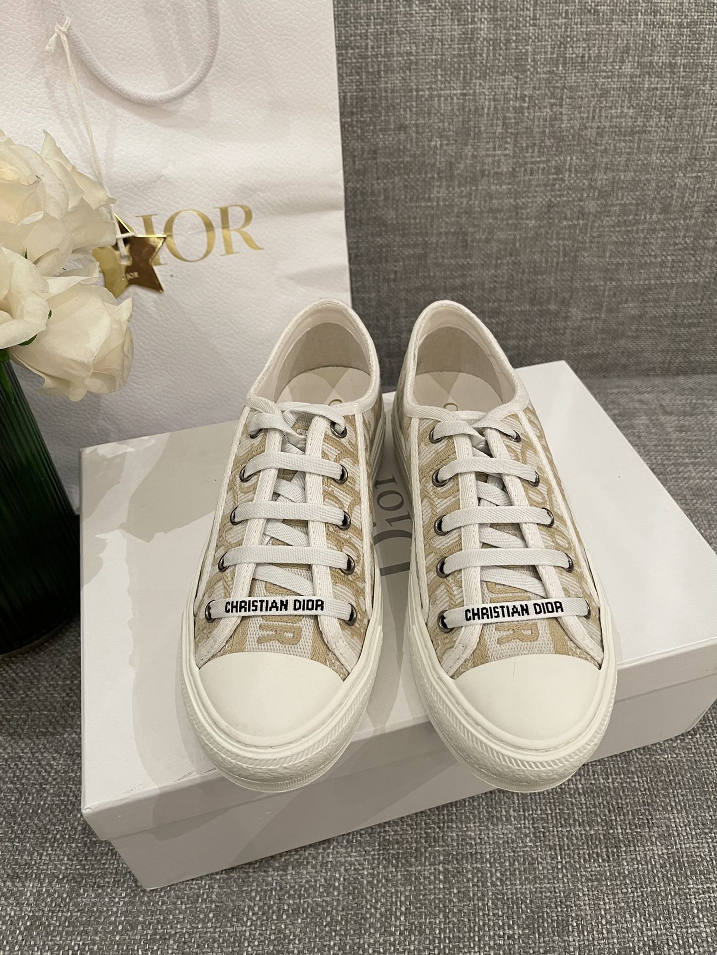 D*or sneakers