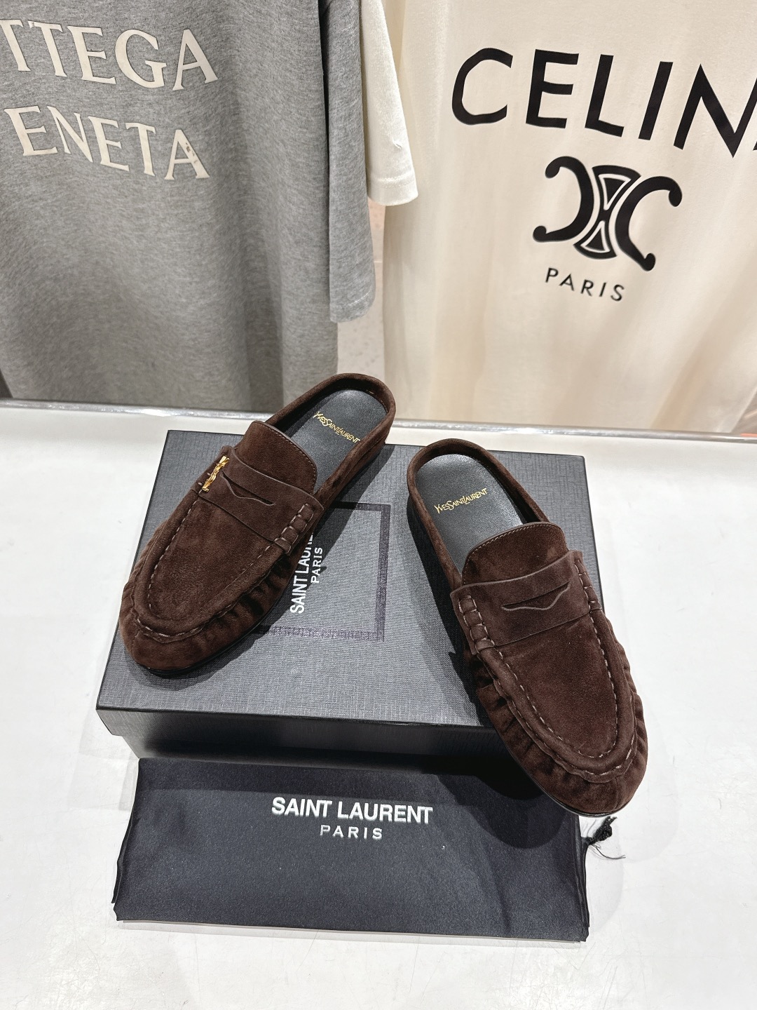Y51 loafer